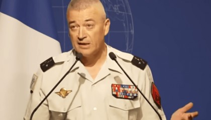 法军总参谋长:面对中美俄,欧洲要成“桌上菜”