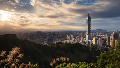 台军打响“第一枪”，解放军大军集结，这一次，赖清德已无退路