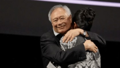 章子怡25年后等来跟李安超长拥抱,果然姜文没有说错
