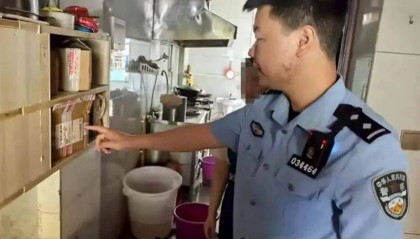 肠粉店老板黄某,被采取刑事强制措施!