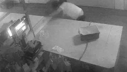 大连一摊贩因螃蟹价格与人起纠纷被刺死,警方立案!家属发声