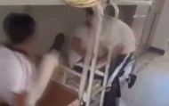 温州一技校宿舍内男生被多人拳打脚踢不敢反抗，学校：看到视频也很气愤，已报警