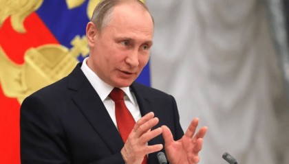 俄罗斯突遭晴天霹雳!乌军大规模空袭来的太突然,普京这下真怒了!