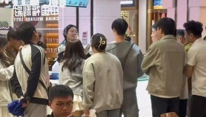 合肥两小伙辞职前买彩票中100万,店员:两人平分