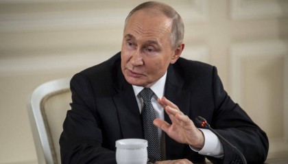 普京:俄罗斯愿与中国开展全面合作