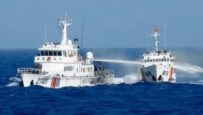 出大事了?解放军火速增兵,美航母突然变道,马科斯收到“追杀令”