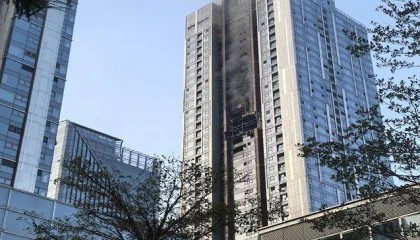 深圳悦府二期爆燃事故背后:亲历者、赔偿难题和超高层建筑反思