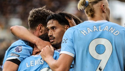 都输不起!曼城残阵战曼联多纳鲁马或迎首秀 红魔门将难抉择