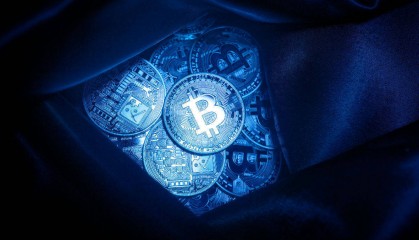 “过山车”上的比特币玩家:有人一夜“爆仓” 有人投资回报率超600%