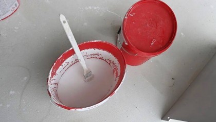 西安一名48岁油漆工地下室刷漆中毒,抢救四天后离世,警方已介入