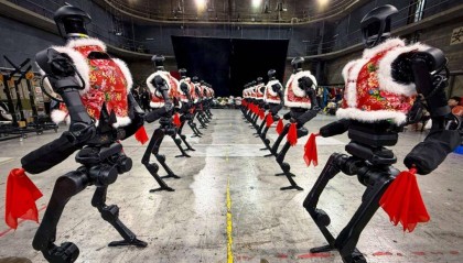 春晚机器人开始全国“打工”:日租金最高1.5万元 有商家已收入超20万元