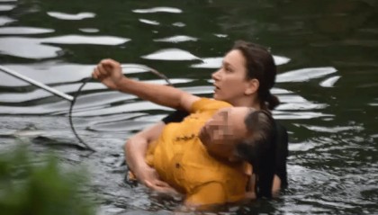 央媒力挺!俄罗斯女留学生水中救人,获特殊身份后,意外一幕出现