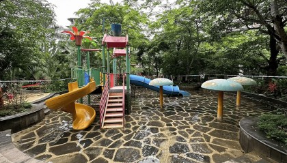 6岁女童殒命戏水池,“多人合力仍拖拽不动”