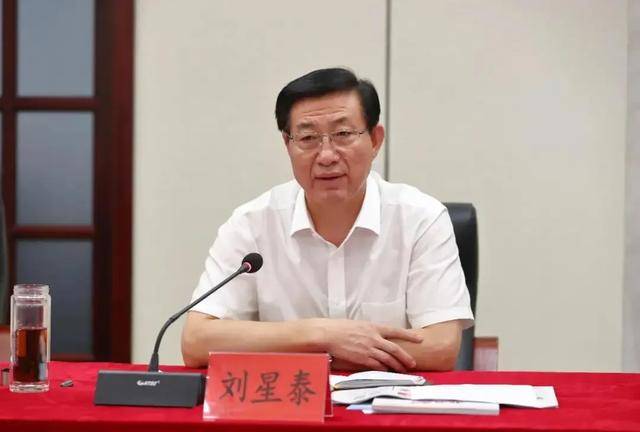 海南省委：坚决拥护党中央决定