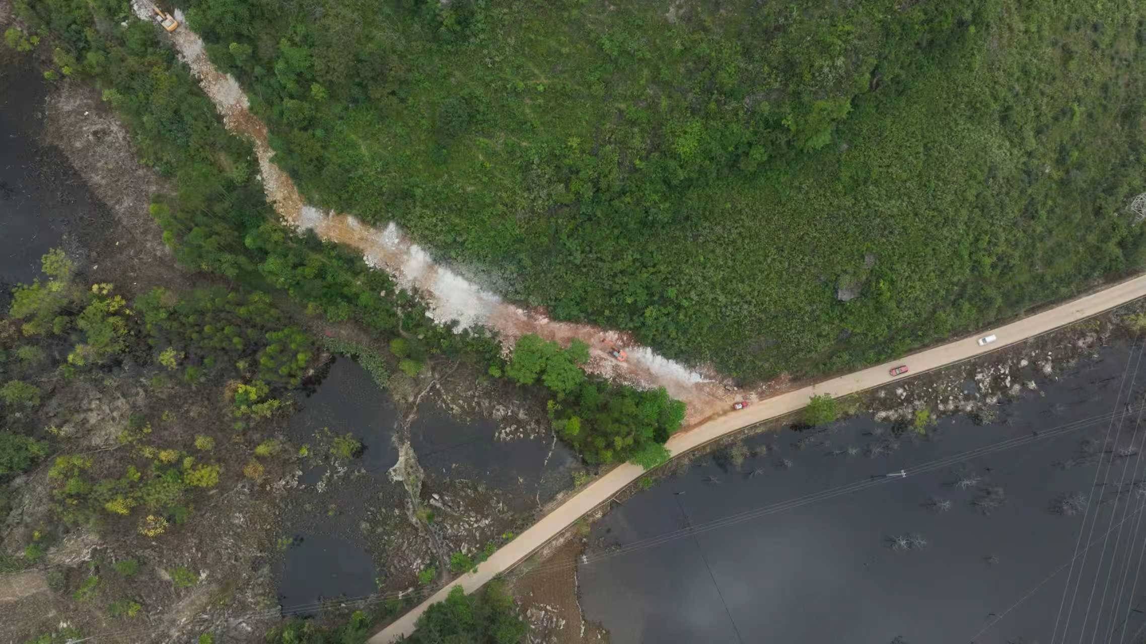 村镇导演追三个超强台风 拍下被遗忘的农民