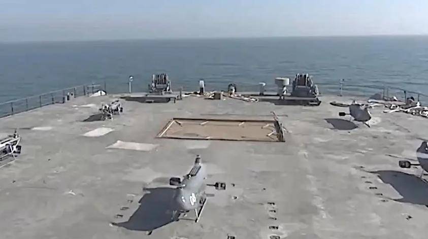 三舰岛设计，让人更迷茫，美媒：令人费解的中国迷你航母全球领先