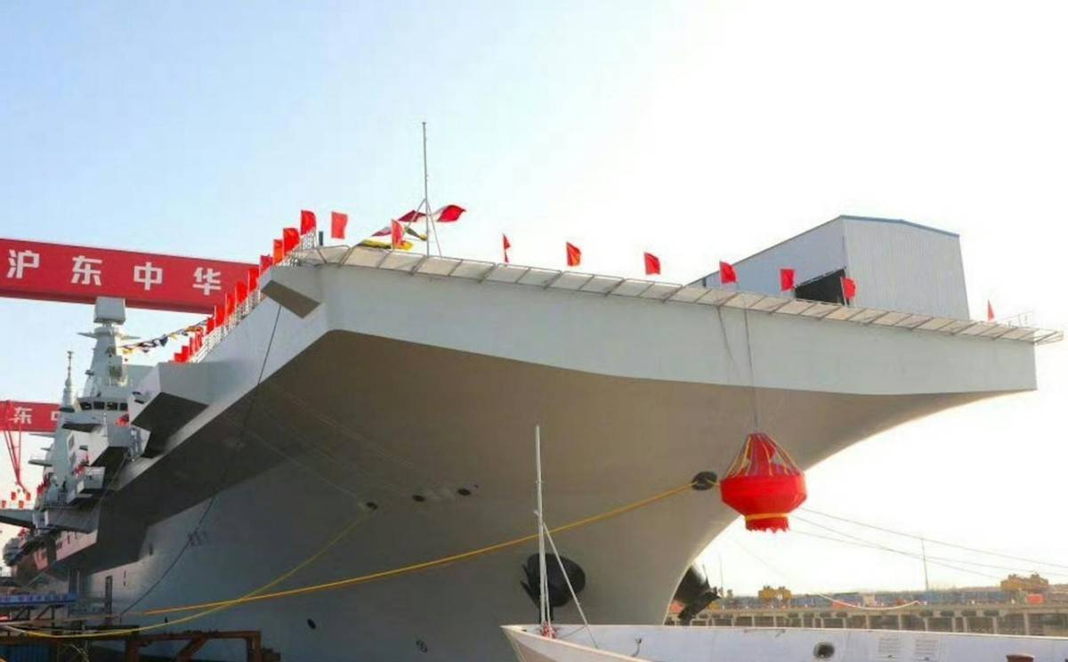 三舰岛设计，让人更迷茫，美媒：令人费解的中国迷你航母全球领先