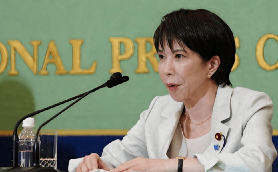 高市早苗扛不住了？连收四重噩耗，关于中日，日本终于做出选择