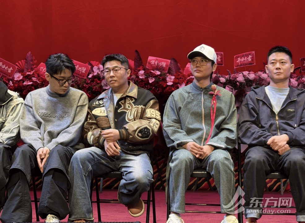 上海德云社开业：无“上海限定”，但必有“上海现挂”，演员阵容两周一轮换